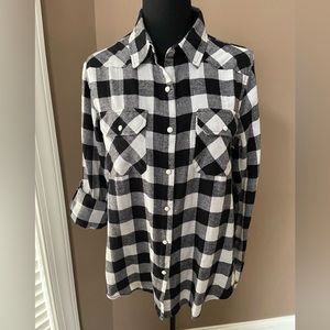 Passport Women’s Cotton Flannel in Black White